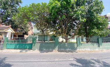 RUMAH SECOND, TANAH LUAS STRATEGIS DEKAT PABRIK SEMPURNA BERBAH