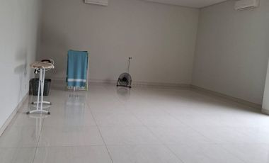 Nice home and comfy for rent Menteng area