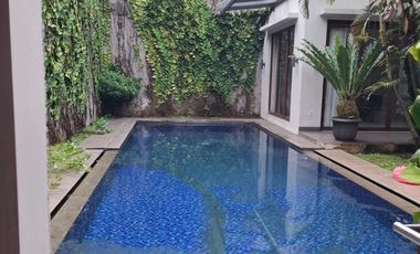 Nice home and comfy for rent Menteng area