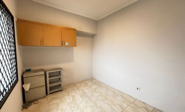 Disewakan Per6bulan Dan Tahunan Apartemen Mediterania Gajah Mada Tower Beta Type 3 Bedroom