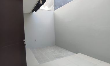 Sewa Rumah Murah Cluster Shinano Belakang Sudah Keramik, Dekat Area Komersial Jakarta Garden City, Cakung 030