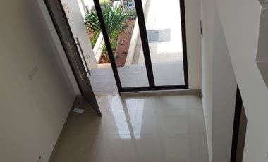 Sewa Rumah Murah Cluster Shinano Belakang Sudah Keramik, Dekat Area Komersial Jakarta Garden City, Cakung 030