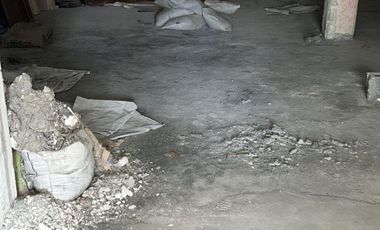 LOCAL COMERCIAL EN VENTA EN MONTERREY NUEVO LEON, ZONA CENTRO, CALLE JUAN ALVAREZ, UBICACIÓN DE ALTO FLUJO VEHICULAR Y DE PERSONAS, LOCAL EN OBRA GRIS