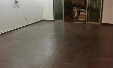 Se renta departamento en Ladrón de Guevara