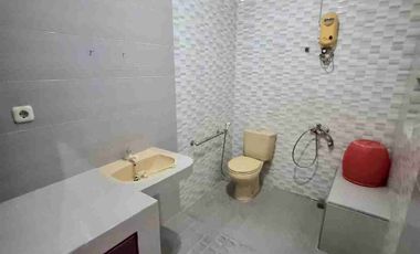 sewa rmh 1lt siap huni karang empat.5 menit ke UNAIR,kaza mall dll