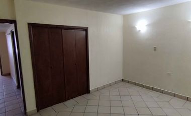 CASA EN RENTA ALAMOS DE SAN LORENZO