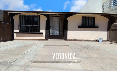 CASA EN Renta – Álamos de San Lorenzo