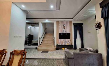 Dijual Murah Bagus Luas Banget Full Furnish di Cipayung Jakarta Timur