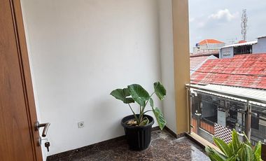 Rumah Full Furnish Bintara LT 90 LB 270 Bebas Banjir Siap Huni