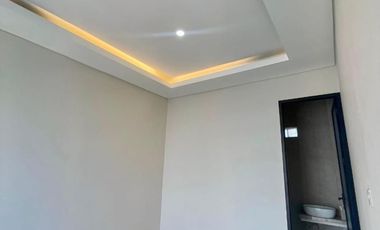 FOR SALE MEDITERANIA VILLA BRAND NEW 3 FLOORS WITH SWIIMMING POOL AT UNGASAN