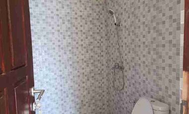 rumah area strategis gatot subroto tengah SHM cocok untuk hunian nyaman