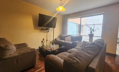 VENDO CASA 3 PISOS CHACARILLA SURCO CONDOMINIO PARQUES