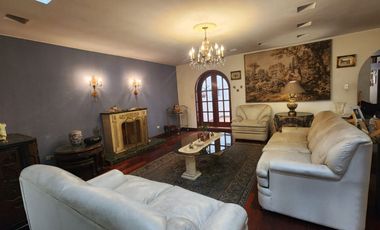 VENDO CASA 3 PISOS CHACARILLA SURCO CONDOMINIO PARQUES