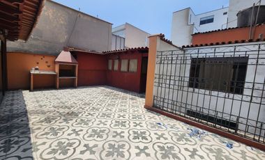 VENDO CASA 3 PISOS CHACARILLA SURCO CONDOMINIO PARQUES