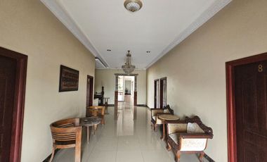 Jual Rumah Luas 2 Lantai Penginapan dan kost di sawunggaling banyumanik