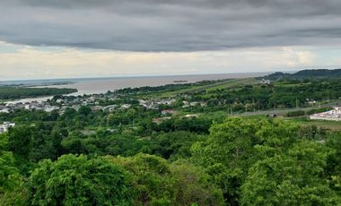VENTA   DE CASA DE 4 PISOS – BALCONES DE TACHINA, ESMERALDAS