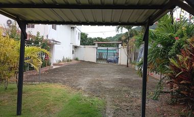 VENTA DE CASA EN SUA – IDEAL PARA HOSTERÍA, ASILO O PROYECTO TURÍSTICO 📍 Sua, Esmeraldas – Balneario turístico, a pocos metros del mar