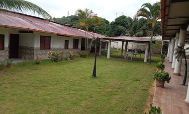 VENTA DE CASA EN SUA – IDEAL PARA HOSTERÍA, ASILO O PROYECTO TURÍSTICO 📍 Sua, Esmeraldas – Balneario turístico, a pocos metros del mar