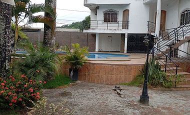 VENTA DE CASA EN SUA – IDEAL PARA HOSTERÍA, ASILO O PROYECTO TURÍSTICO 📍 Sua, Esmeraldas – Balneario turístico, a pocos metros del mar