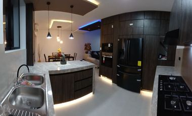 VENTA DE CASA DE 2 PISOS – BALCONES DE TACHINA, ESMERALDAS