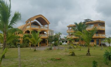 VENTA DE COMPLEJO E N ATACAMES   FRENTE AL MAR