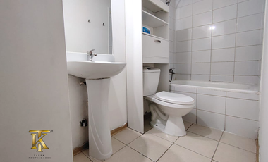 Departamento en ARRIENDO de 2 dormitorios, 1 baño y bodega Cercano a Metro Rondizzoni.