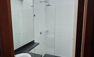 ARRIENDO CASA ENTRADA DE CHIA – AL LADO DE MCDONALD´S