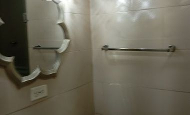 Remate! Lindo Departamento en la Playa de Atacames – Arco Iris 🏡🏖  🔹 Departamento en oferta especial 🔥 🔹 3 dormitorios amplios y cómodos 🛏️ 🔹 U