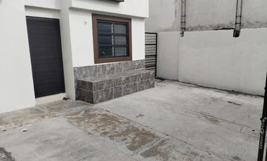 Bonita Casa Col Colinas de Anahuac, Escobedo