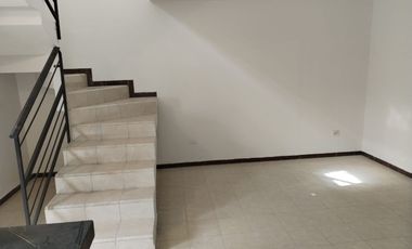 Bonita Casa Col Colinas de Anahuac, Escobedo