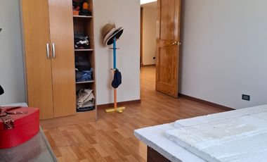 VENTA DE CASA AMPLIA, LUZ NATURAL Y HERMOSAS VISTAS MUY CERCA A VALLE BLANCO CERRO COLORADO  AREQUIPA