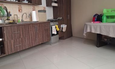 VENTA DE CASA AMPLIA, LUZ NATURAL Y HERMOSAS VISTAS MUY CERCA A VALLE BLANCO CERRO COLORADO  AREQUIPA