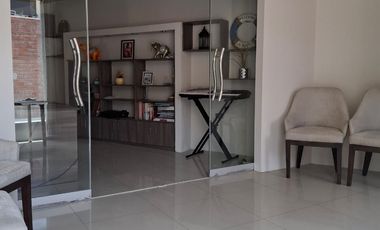 VENTA DE CASA AMPLIA, LUZ NATURAL Y HERMOSAS VISTAS MUY CERCA A VALLE BLANCO CERRO COLORADO  AREQUIPA