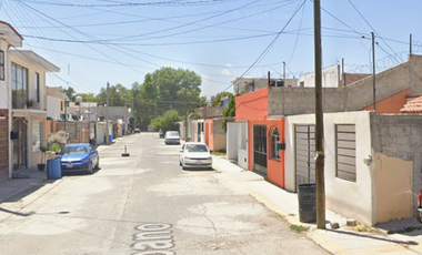 BONITA CASA EN RESIDENCIAL ARBOLEDAS