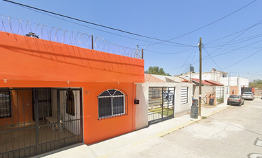 BONITA CASA EN RESIDENCIAL ARBOLEDAS