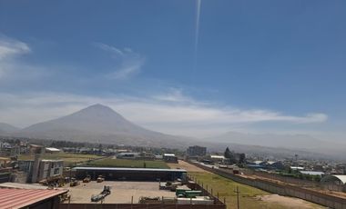 VENTA DE LINDO DEPARTAMENTO EN CERRO COLORADO, COMODIDAD AMPLITUD Y VISTA ESPECTACULAR
