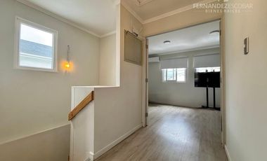 RINCONADA - ARRIENDA CASA 3D 3B COND LA ARBOLEDA