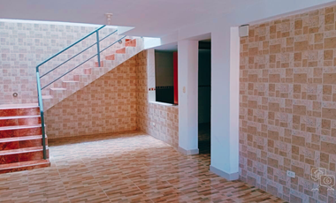 ALQUILER DE AMPLIA CASA DE 3 PISOS EN URB. FEDERICO VILLAREAL – CHICLAYO