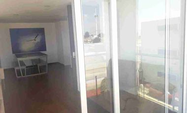 Se renta penthouse bien ubicado con salida rapida a la Ciudad de México, en av lerma alturas de los castaños, Metepec, Estado de México