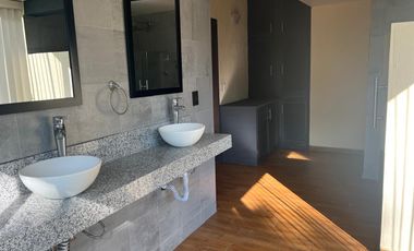 CASA EN RENTA EN LAS CAÑADAS