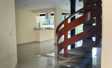 CASA EN RENTA EN LAS CAÑADAS