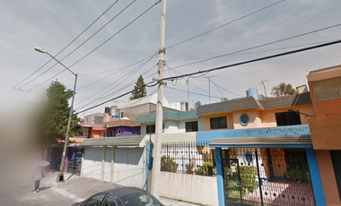 OPORTUNIDAD UNICA DE CASA EN PASEO DE SICILIA, IZTAPALAPA...