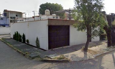 Casa en venta en Cto. Circunvalación Pte, San Lucas Tepetlacalco, Tlalnepantla, México.