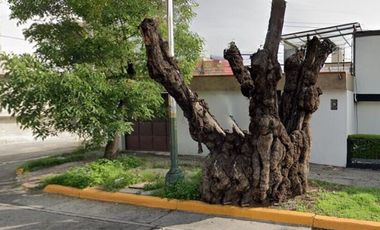 Casa en venta en Cto. Circunvalación Pte, San Lucas Tepetlacalco, Tlalnepantla, México.