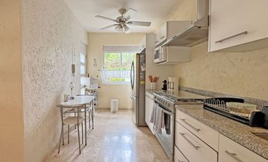 Venta de Casa en condominio con vigilancia 24hrs