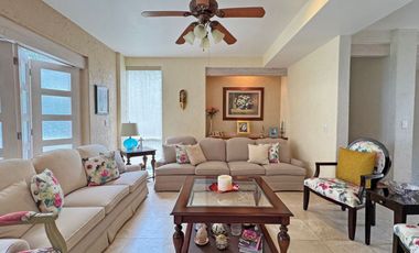 Venta de Casa en condominio con vigilancia 24hrs