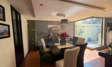 hermosa y amplia casa en Jardines de Coyoacán