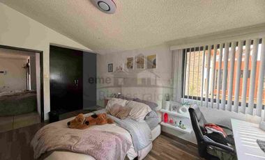 hermosa y amplia casa en Jardines de Coyoacán