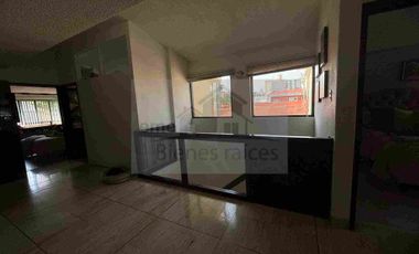 hermosa y amplia casa en Jardines de Coyoacán