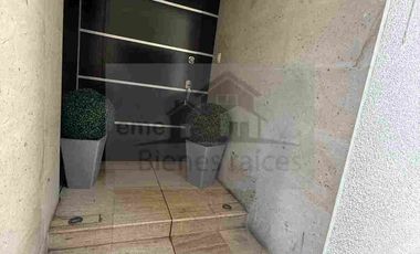 hermosa y amplia casa en Jardines de Coyoacán